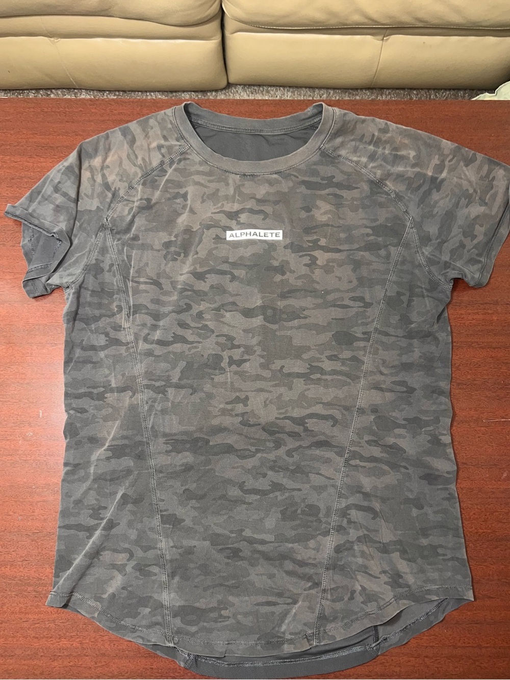 Alphalete Men's Dark Gray Camo Short Sleeve Performance Tee